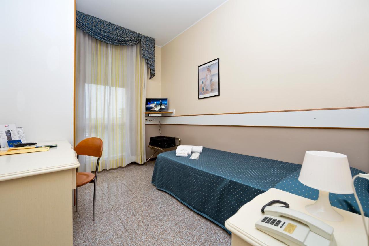Faro Hotel 3*